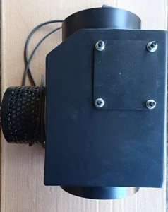 Odtahový ventilátor včetně regulace  s plynulou regulací otáček s čistícím otvorem, 180mm