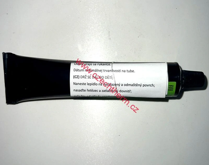 Lepidlo na těsnící šňůru 50ml